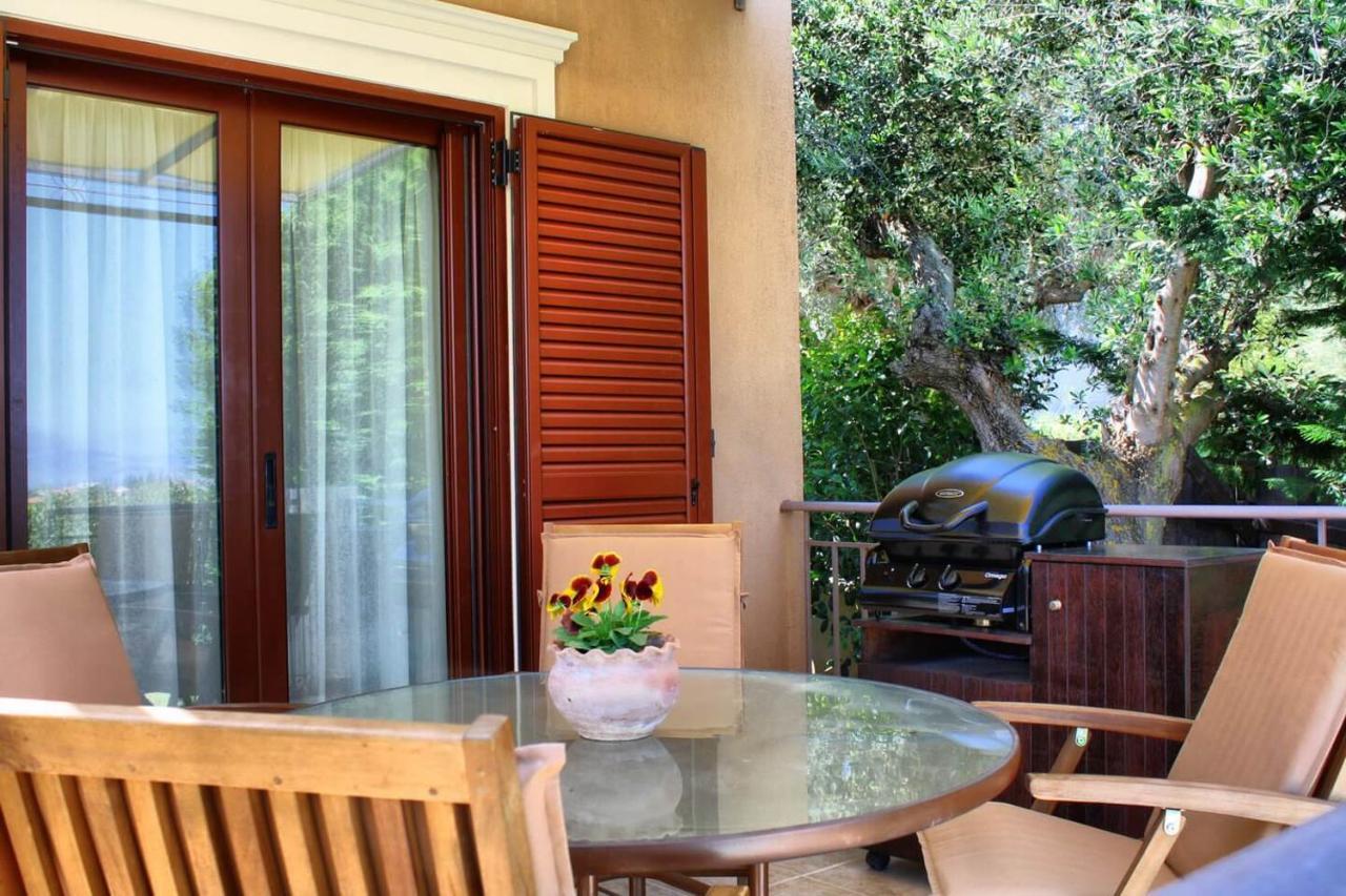 Traditional Villa Mandola Livathos  ภายนอก รูปภาพ
