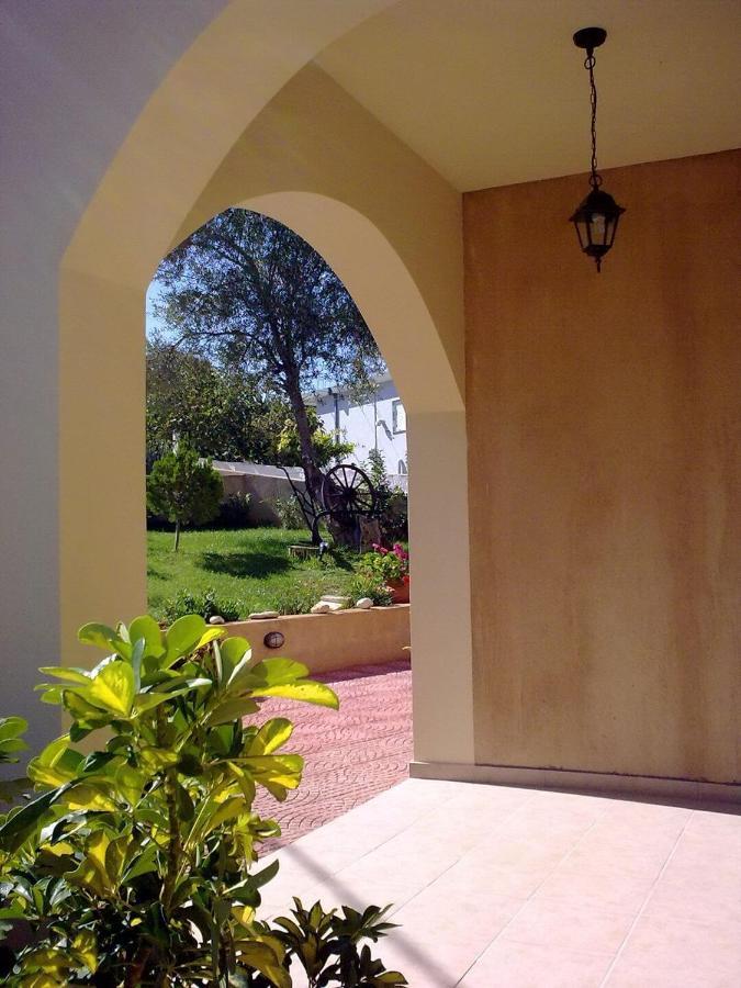 Traditional Villa Mandola Livathos  ภายนอก รูปภาพ